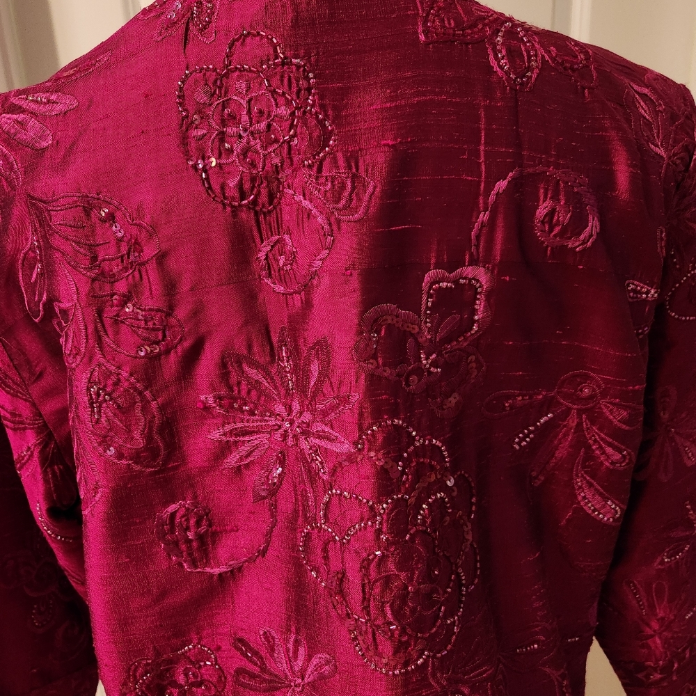 Chico's size 2 or Large pink silk jacket with embroidery - Picture 6 of 7